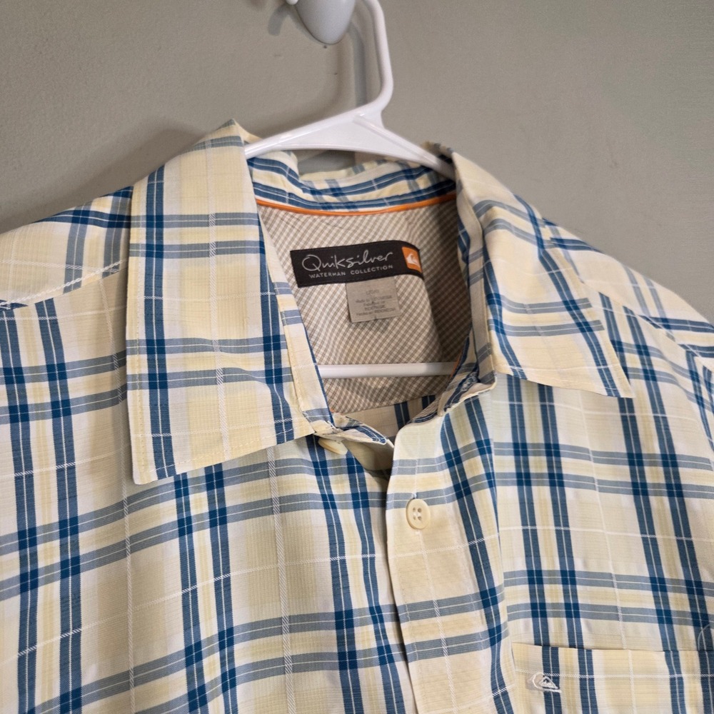 Quiksilver Waterman Plaid Short Sleeve Button Down Shirt Mens Large Blue Yellow